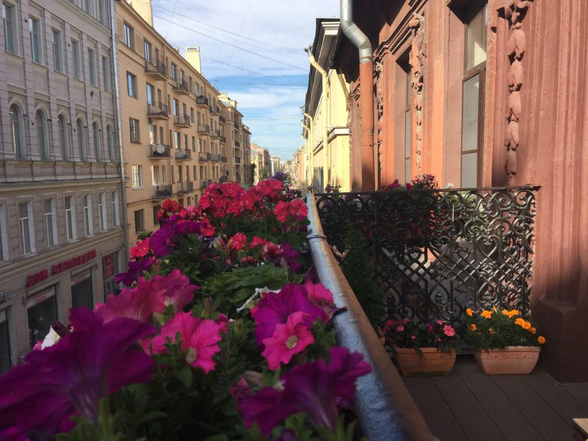 Galunov Hotel Sankt Petersborg Eksteriør billede